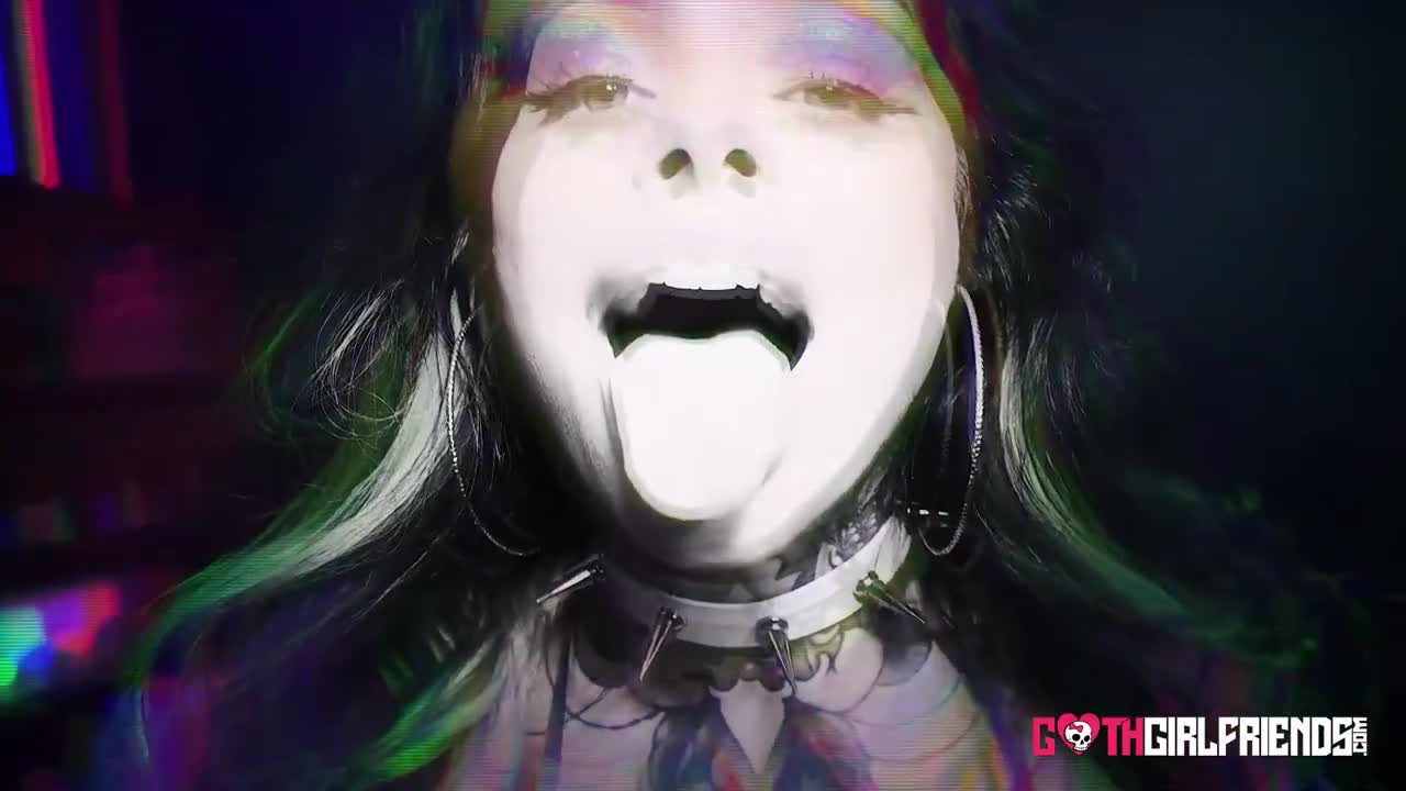 Xwife Karen Busty Diva Goth GF Cleans Up After Squirting