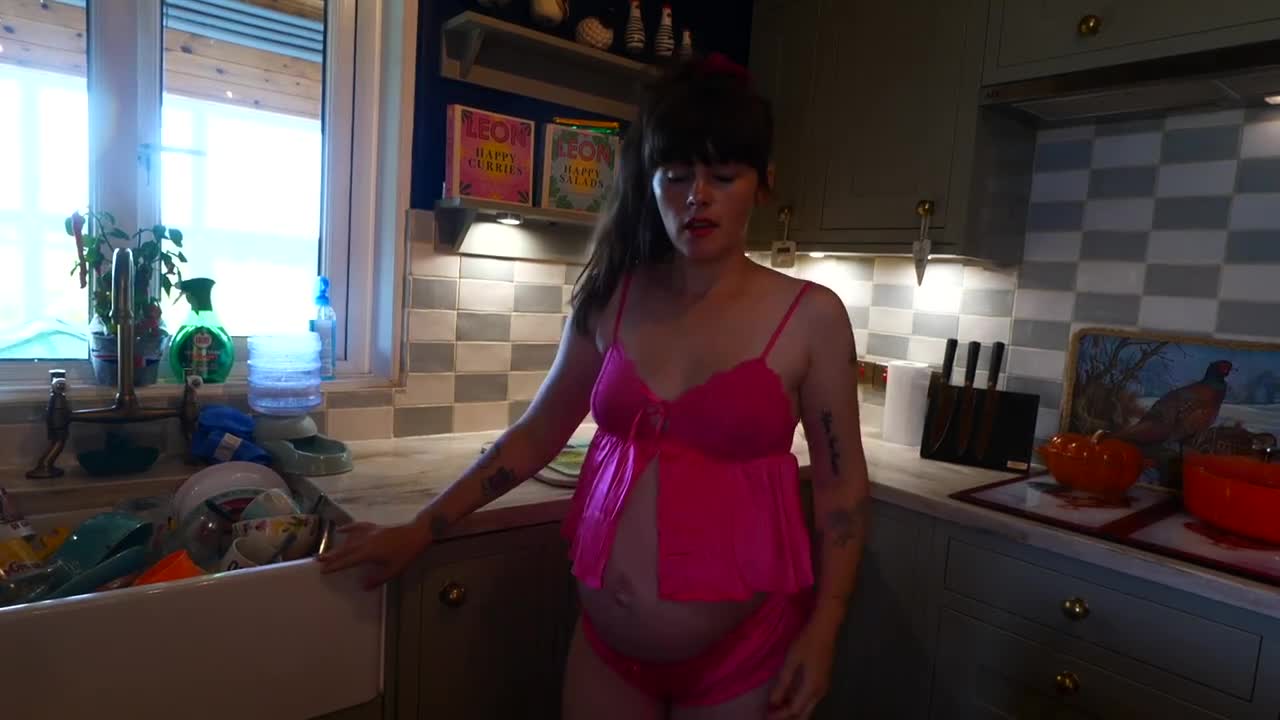 Sydney Harwin OnlyFans leaked Sydney Harwin – Submissive Mommy Is Reluctantly Willing on HDthot