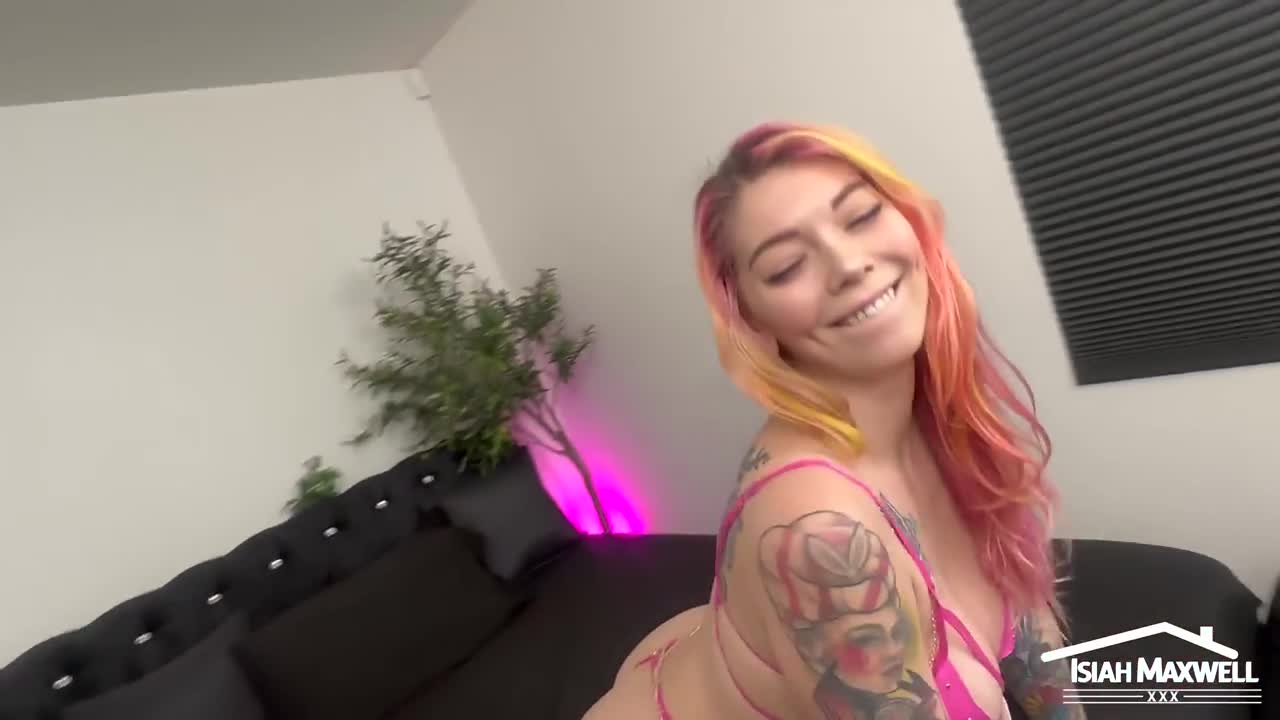 Kaylee Ryder – Curvy Tatted Bombshell Gets Stuffed And Creampied By BBC
