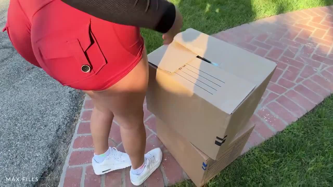 Virgo Girrl Helping My Fat Ass Latina Neighbor Move In Goes Wild