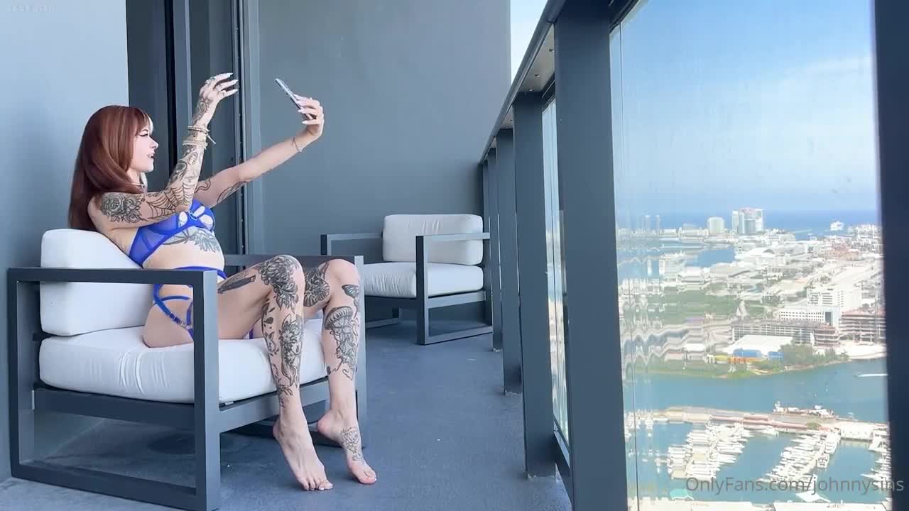 Sally Dinosaur With Johnny Sins – Hotel Owner Fucks Guest Who Didn’t Check Out NEW VID
