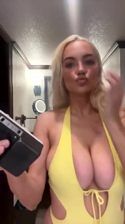Lindsey Pelas June Livestream Video