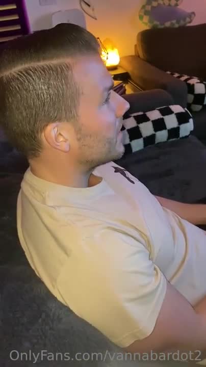 Vanna Bardot – POV Fucks Her Gamer BF