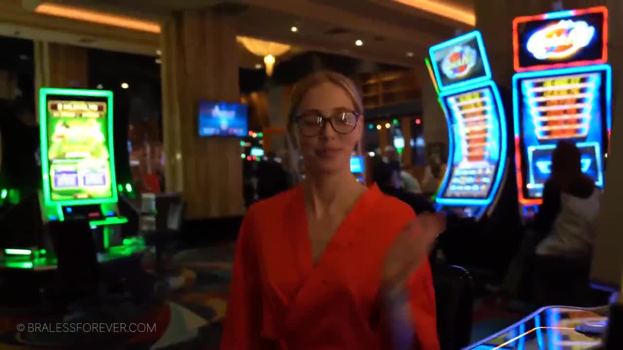 Strawberryshan Fucks A Random Guy Video