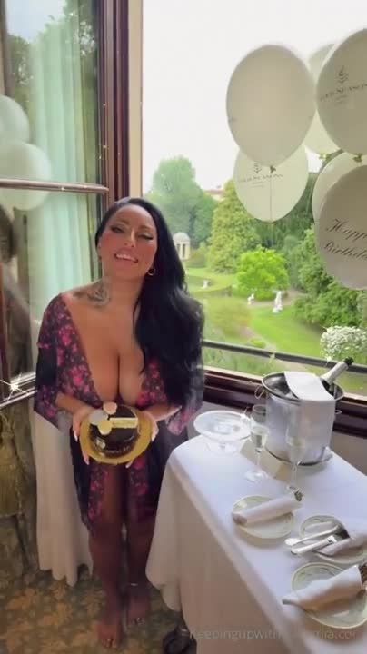 Kiara Mia OnlyFans leaked Kiara Mia – Birthday Solo JOI on HDthot