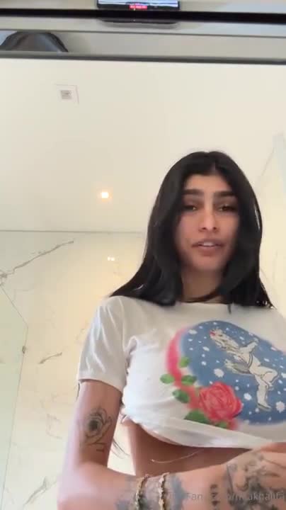 Mia Khalifa 41min Morning Stretch Video