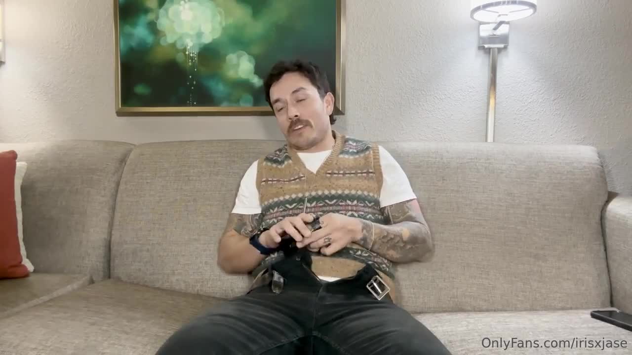 Irisxjase Red Lace BG Couch Sex
