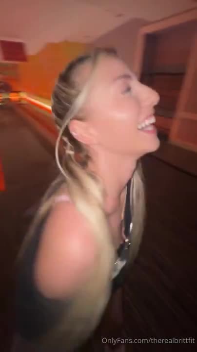 TheRealBrittFit – Fucks POV In Bowling Alley