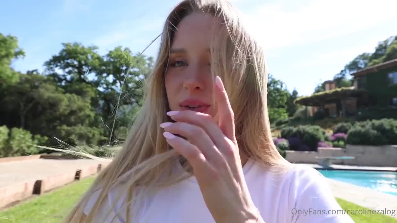 Caroline Zalog Outdoor Try On Video