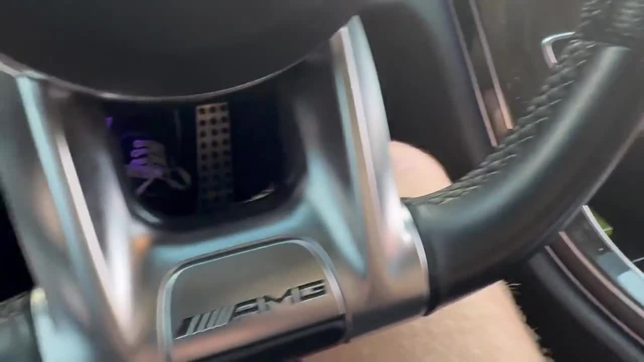 Harleymelts – Harley Seduces UberX Driver