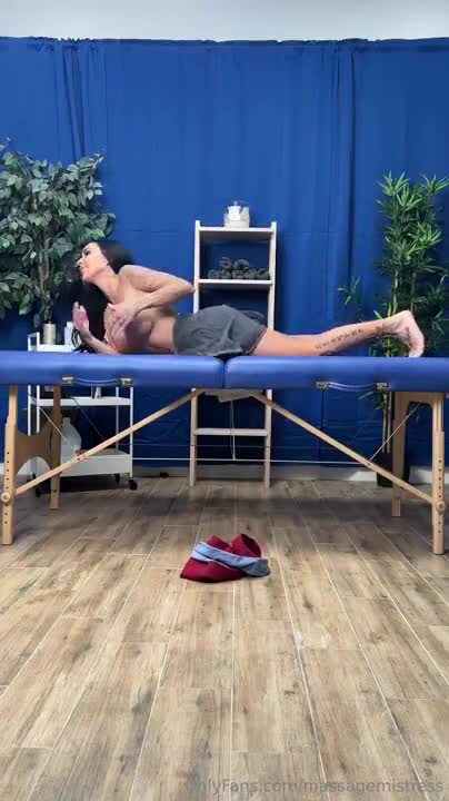Danae Mari X Alexis Fawx The Massage Mistress Scissoring Porn