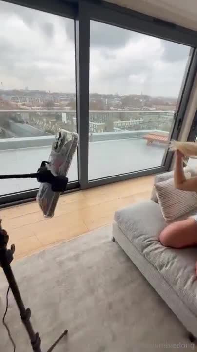 Elle Brooke Fucks Her Cameramans BBC
