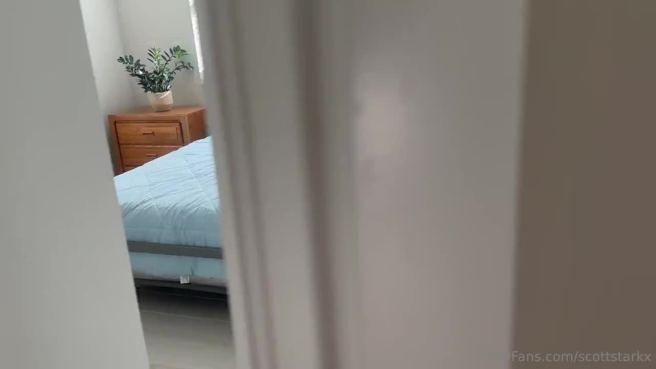 Luna Luxe Spying On My Horny Latina Step Sister 2