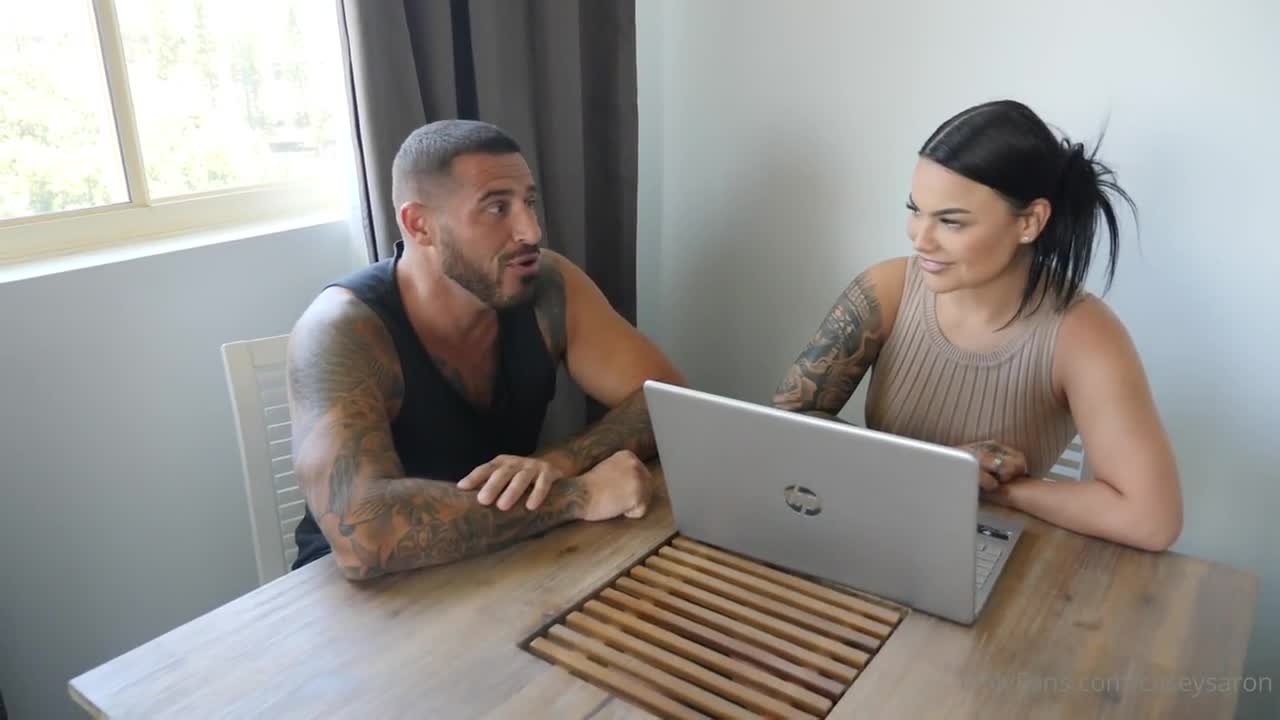 Casey Saron – BG Homemade Sex With Mr Iconic
