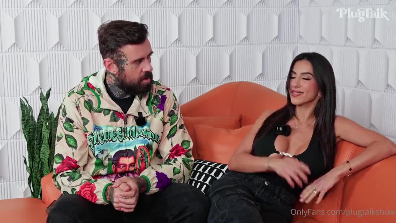 Danae Mari OnlyFans leaked Danae Mari & Lena The Plug Hubby Cock Fucks Her Tight Holes On PlugTalk on HDthot