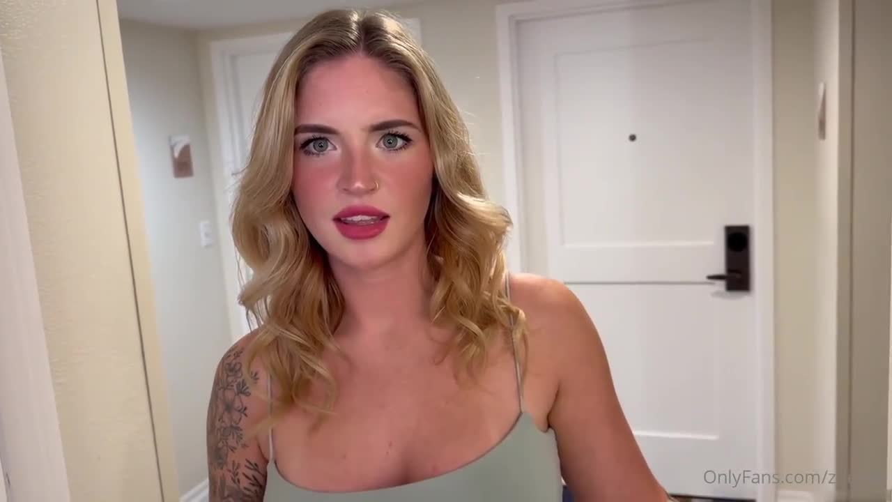 Zoe Neli Married Slut Goes To Bosses Hotel Room To Get Fucked