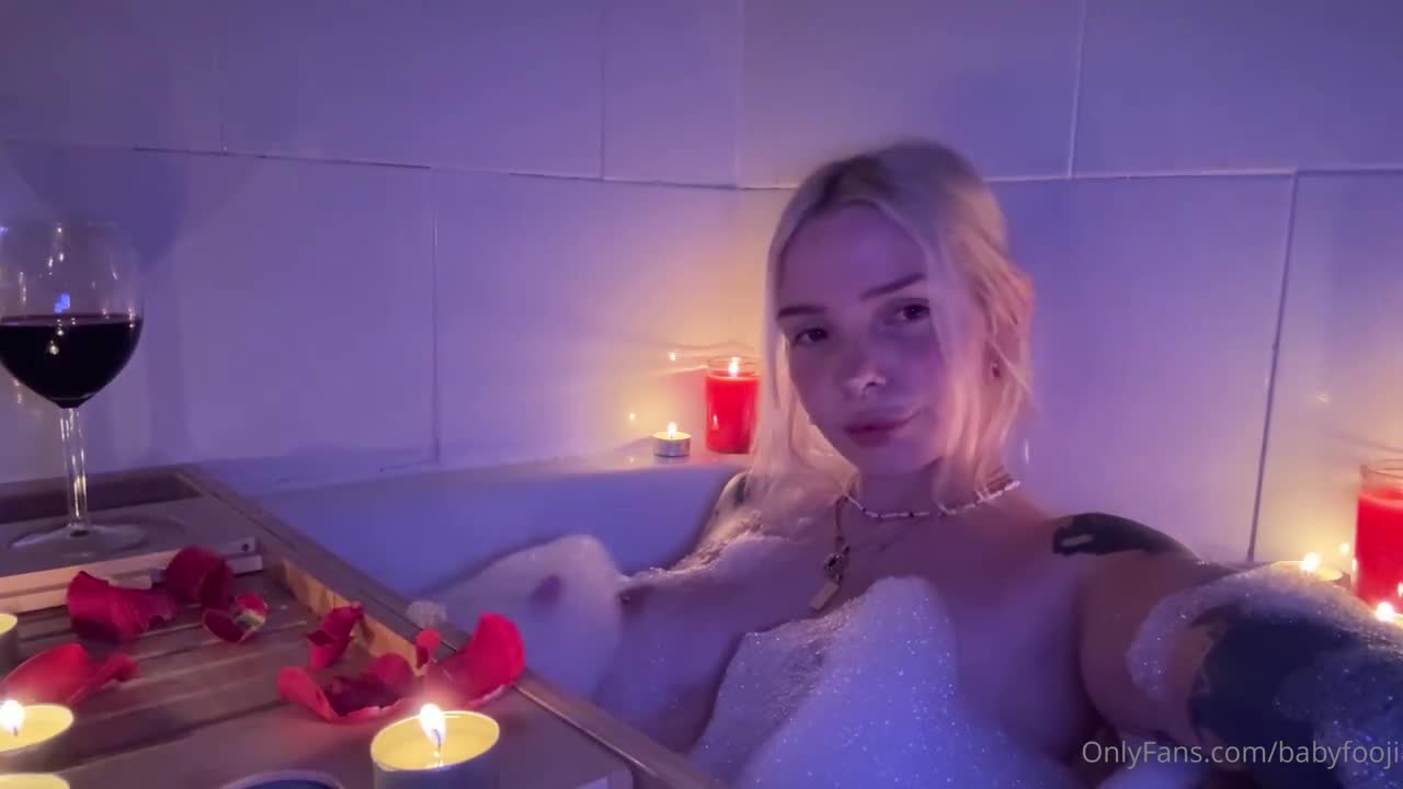 Babyfooji – Valentine’s Day Bathtub JOI