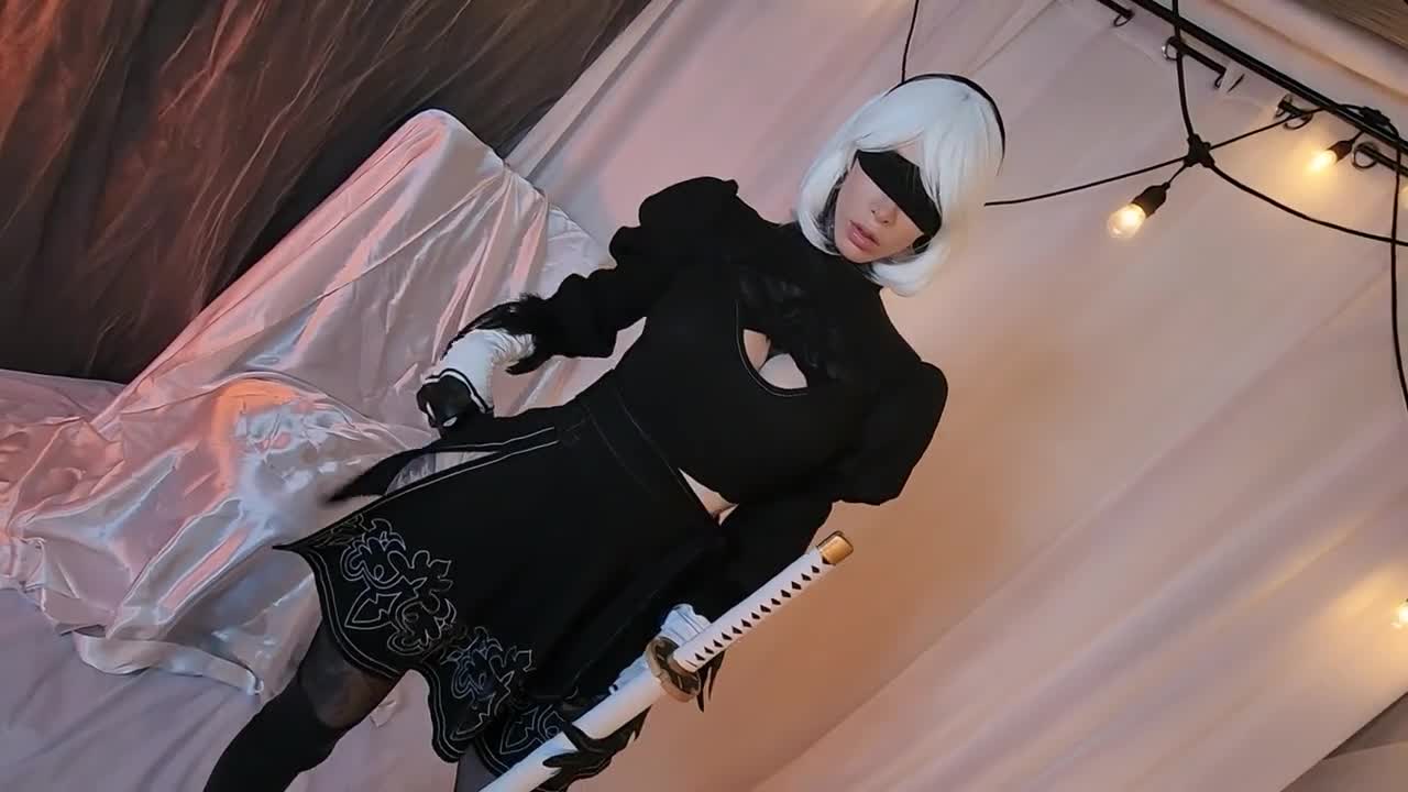 Razor Candi – Nier:Automata 2B Cosplay Fuck Machine With Squirting