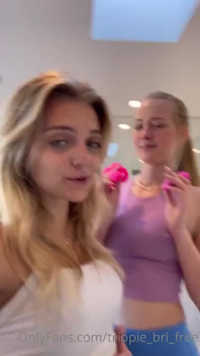 Trippie Bri – Anal Plug Jogging