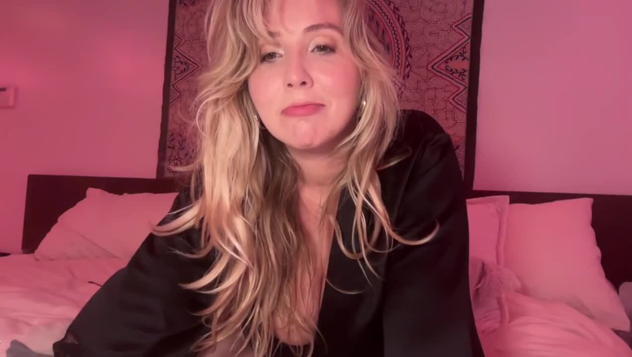 Lena Paul – OnlyFans Live Stream Dildo Fuck