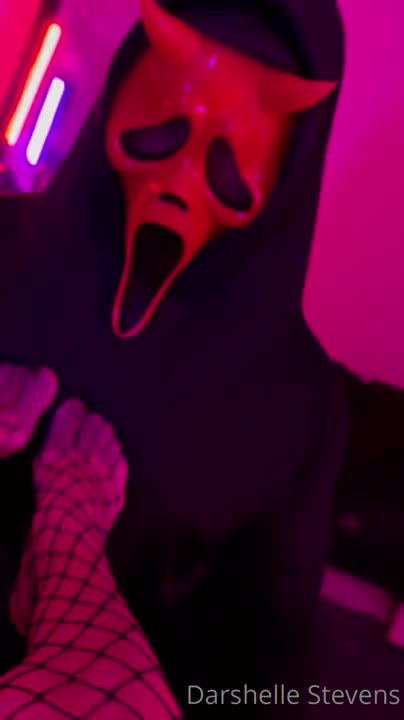 Darshelle Stevens – Scream Ghostface Sextape