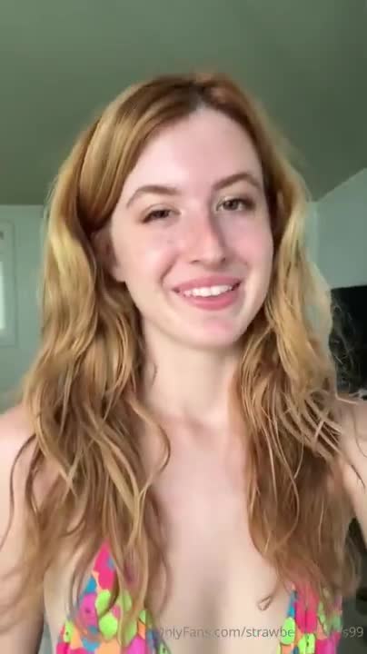Strawberry Kisses – Nude POV Doggy Sex Tape Video Leaked