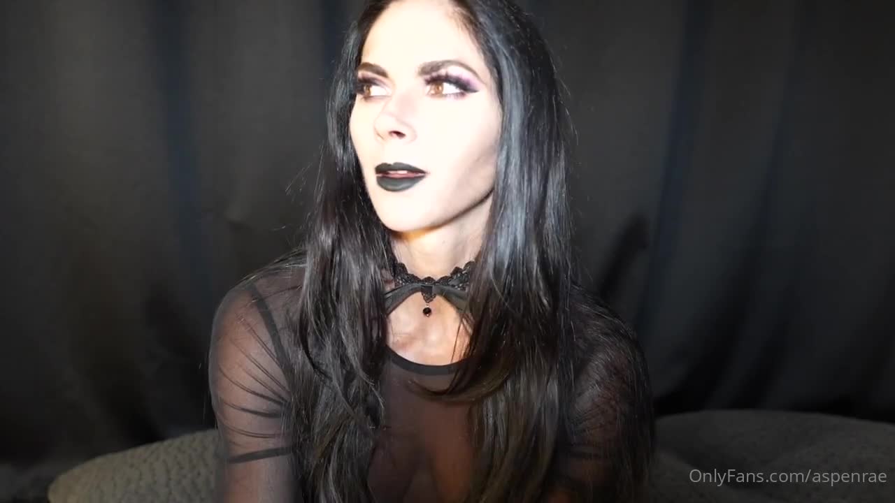 Aspen Rae – So Sick And Tired Dildo Fuck
