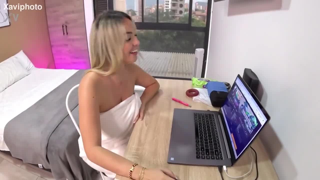 Kourtney Love Milf Fucked In A Photo Shoot