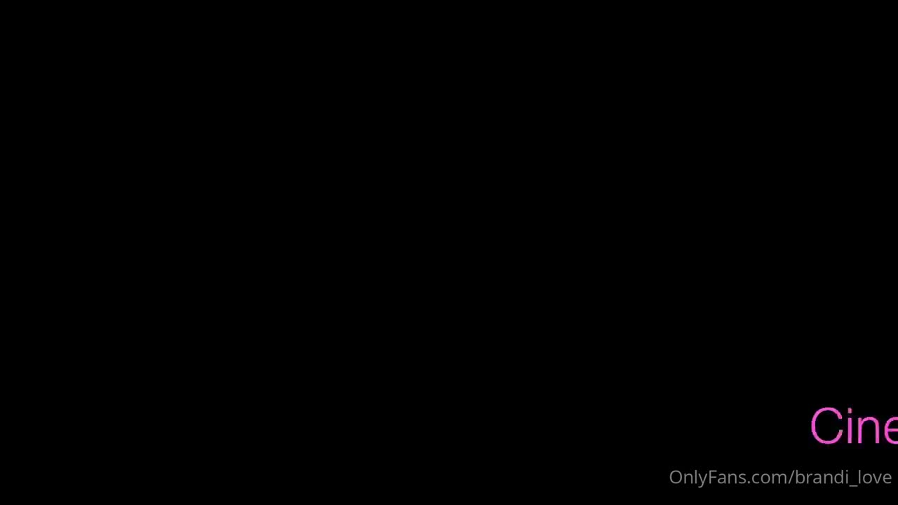 Brandi Love Orgasm By Huge Big Dildo