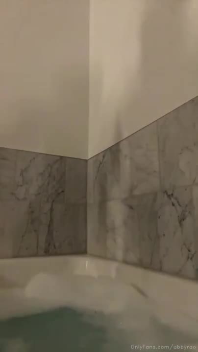 Abby Rao Nude Bathtub Livestream Video Leaked