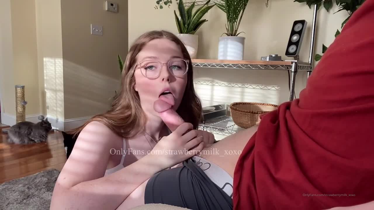 StrawberryMilk_xoxo Homemade Sex Tape Video Leaked