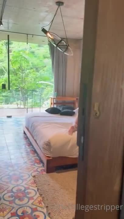 Mia Monroe Maid Sextape Porn Video Leaked