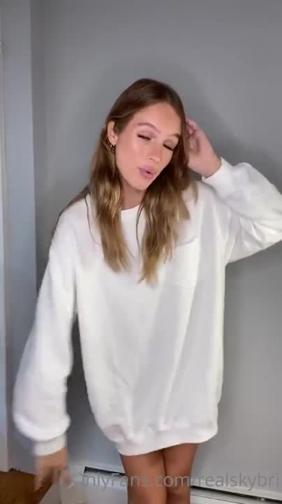 Sky Bri Nude Try On Haul Video Leaked