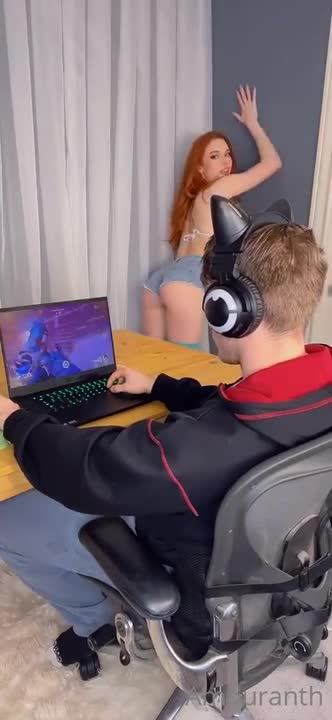 Amouranth OnlyFans leaked Amouranth Blowjob While Gaming Video Leaked on HDthot
