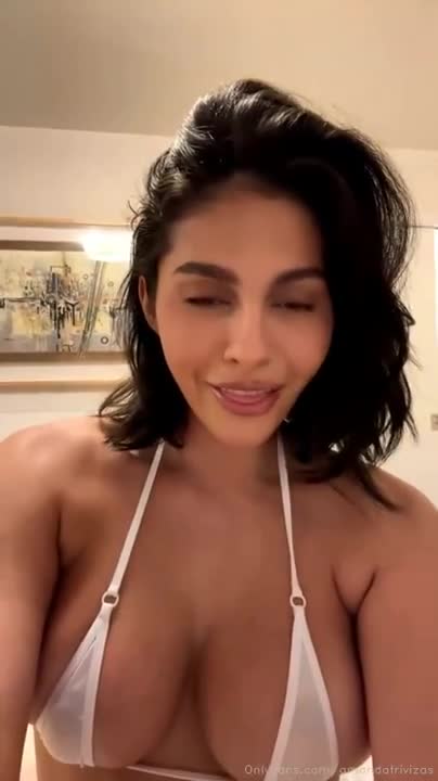 Amanda Trivizas Christmas Livestream Video Leaked