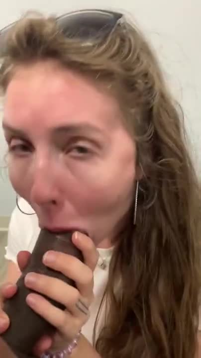 Lena Paul Doctors Office Sextape Video Leaked