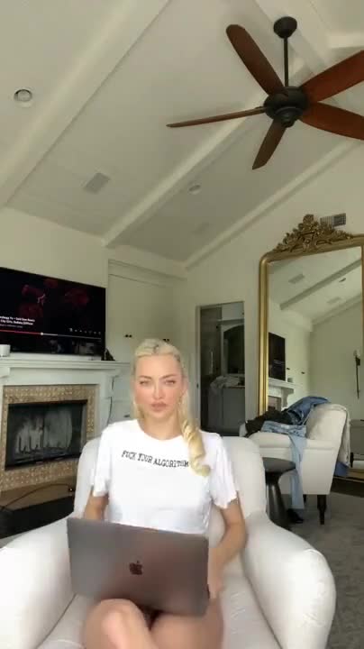 Lindsey Pelas Easter Livestream Video Leaked