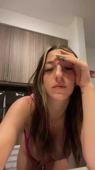Megan Mccarthy Nude Try On Livestream Video Leaked
