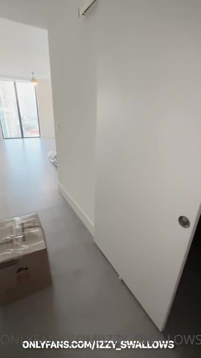 Izzy Swallows Realtor Sex Tape Video Leaked