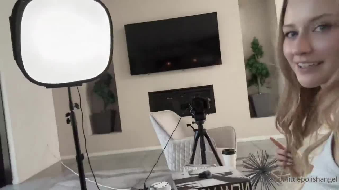 Littlepolishangel Fucking The Pizza Guy Video Leaked