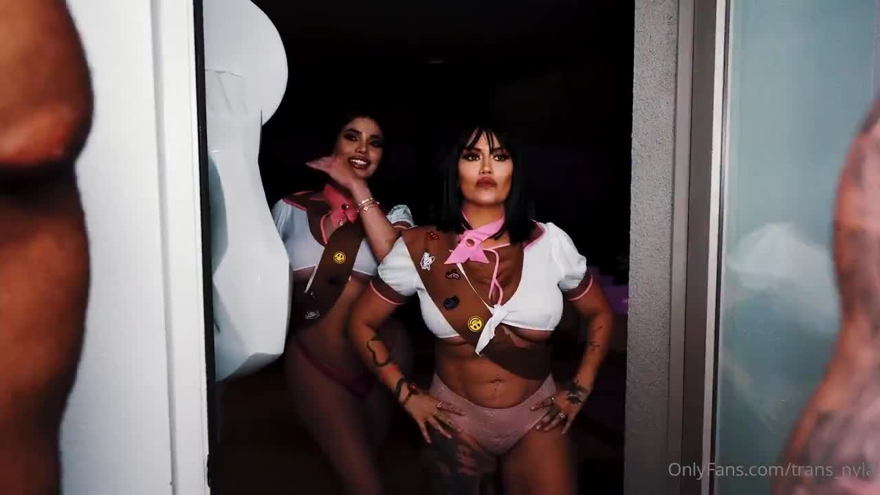 Toochi Kash & Trans Nyla Foursome Anal Swap