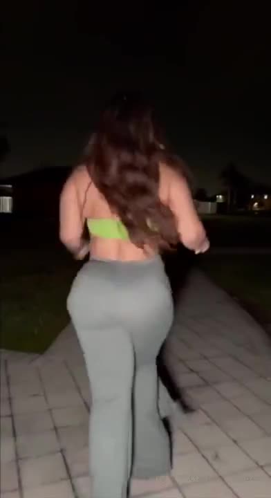 VictoryaXO Huge Curvy Oiled Ass Fucked By Alien