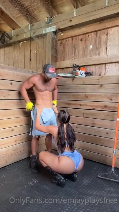 Emily Rinaudo OnlyFans leaked Emily Rinaudo Working Hard On That Cock on HDthot