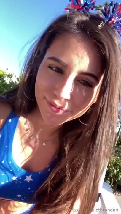 Violet Brandani Leaked Blowjob With Random Veteran