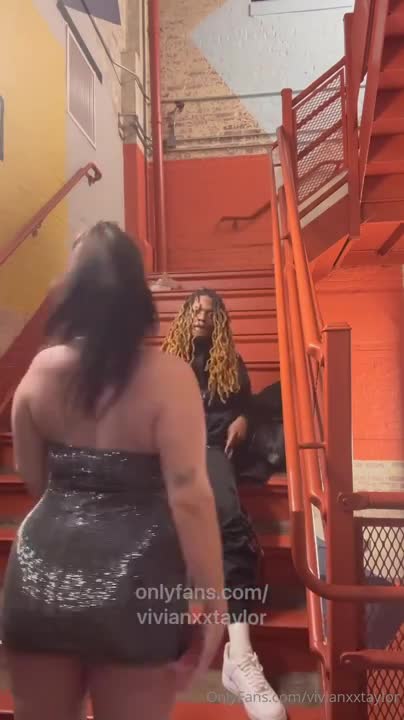 Vivian Taylor Fucking In Building Staircase