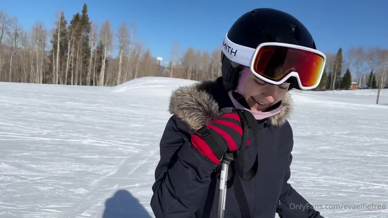 Eva Elfie Creampie In Snow Mountain