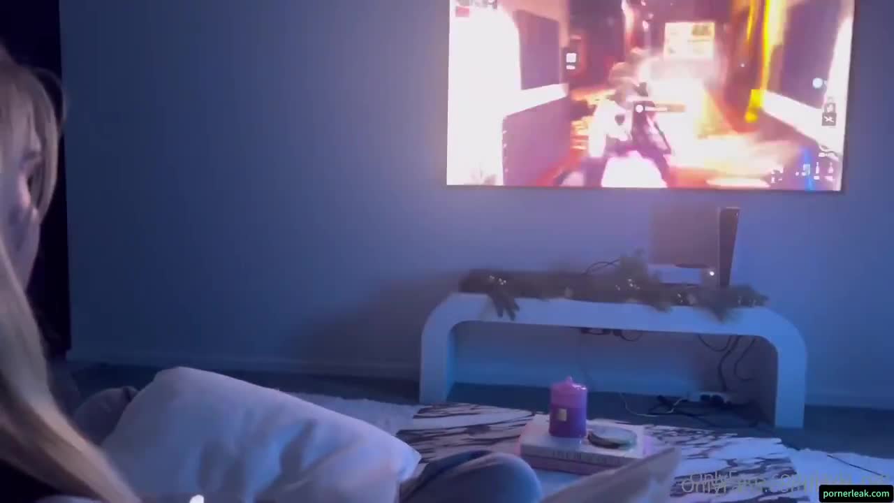 Layla Roo Creampie For Cute Gamer Step-Sister
