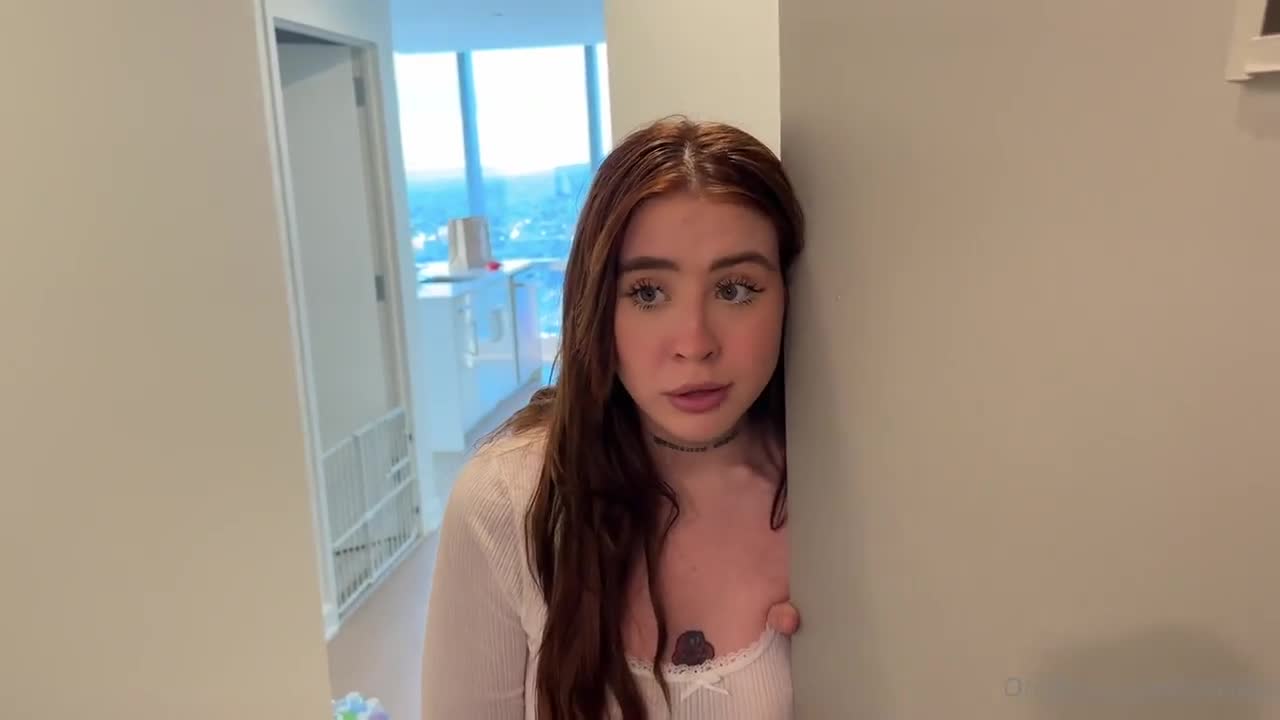 Rosie Rider Lets Roommate’s Boyfriend Use Her Throat Video Leaked