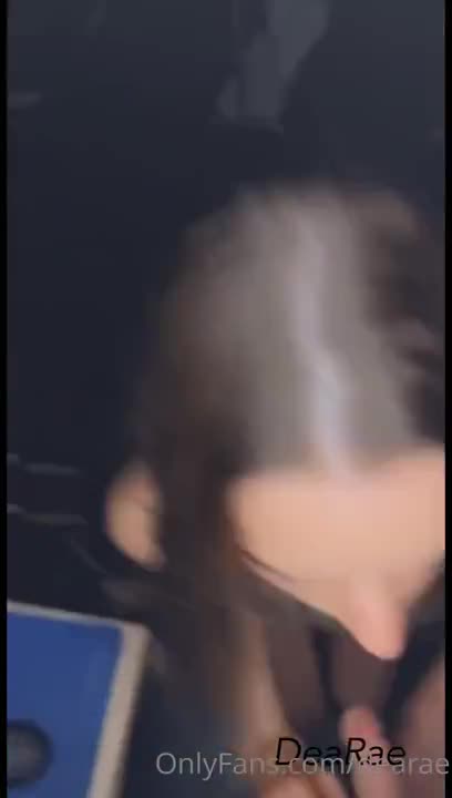 Hot Girlfriend DeaRae Wants To Make A Porno