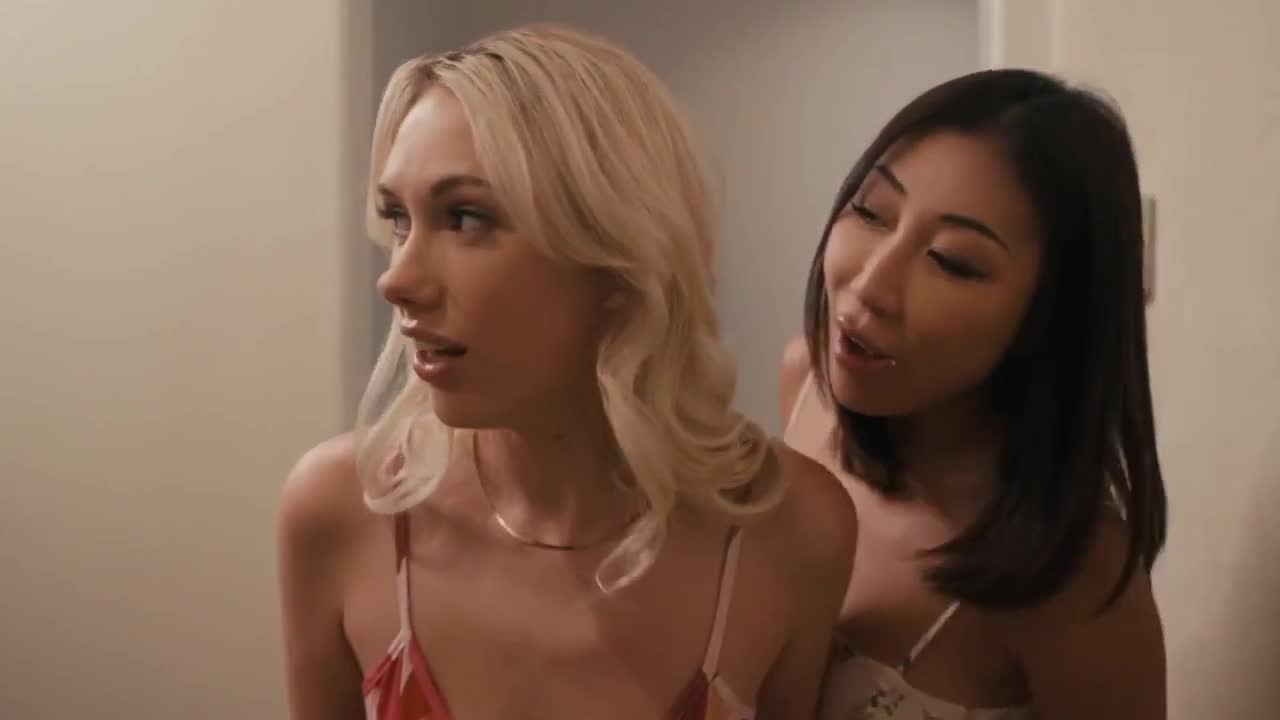 Nicole Doshi, Sky Pierce – The Travel Companions